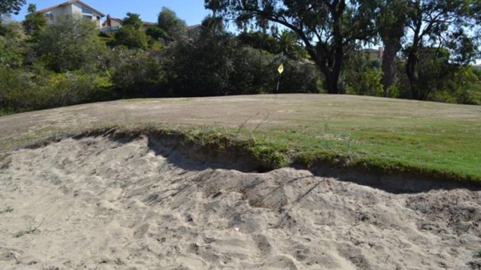 Union Tribune Beloved University City golf course going out with a whimper
