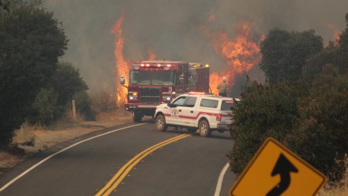 Valley Fire photo from 10News Ryan Grothe